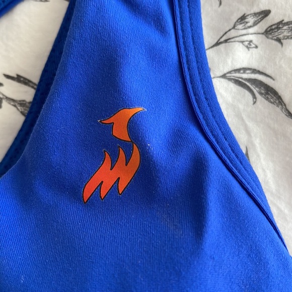 Sport bra activewear. Saina brand . Size L. Color red activer we have more color - Picture 7 of 11